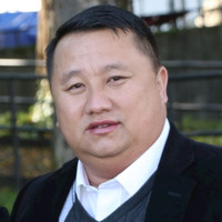Yee Vang Email & Phone Number