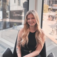 Consult Search & Selection Employee Meg Elliott's profile photo