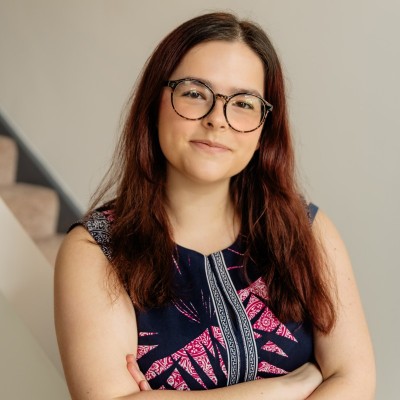 Isabella Eliopulos Email & Phone Number