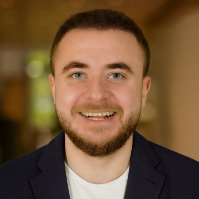 Berk Şenoğlu Email