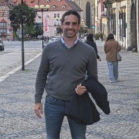 Rafael Vaño Igual Email