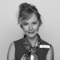 Robyn Tate Email & Phone Number