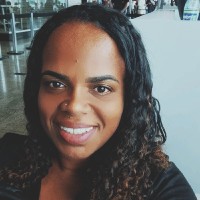 Danielle dos Santos Email