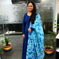 Himani Singhal Email