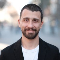 Suren Oganesian Email
