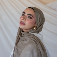 Vela Scarves Employee Renad A.'s profile photo
