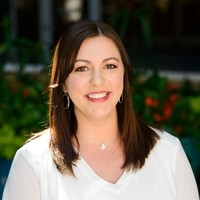 Taylor Farinelli Email & Phone Number