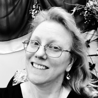 Lisa Briggs Email & Phone Number