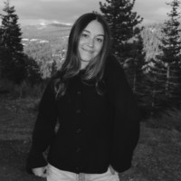 FARRYNHEIGHT Employee Chloe Hess's profile photo