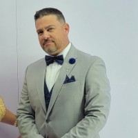 Fragrance Outlet Employee Victor Zabinsky's profile photo