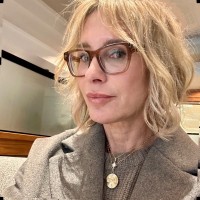 Versant Capital Management, Inc. Employee Lisa Greve's profile photo