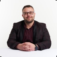 Cezary Homziuk Email