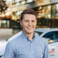 Email e telefono di Lukas Yla