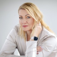 Szilvia Papp Email