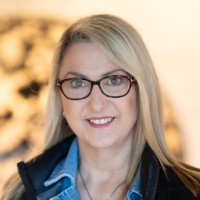 Omegro Employee Lynne Salmon's profile photo
