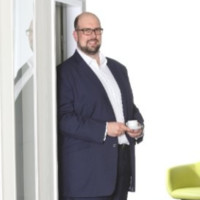 Nikolas von Olberg Email