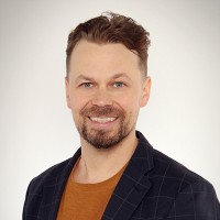Antti Toivanen Email
