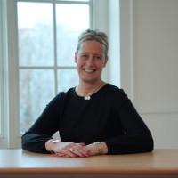 Email e telefono di Julie Gallagher