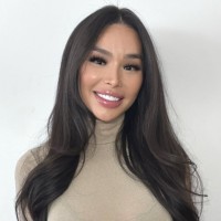 Michelle Lo Email
