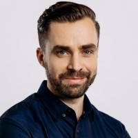 Zoltan Lipcsei Email