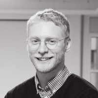 Björn König Email