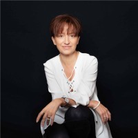 BARNES MONT-BLANC Employee Karinne Mozer's profile photo