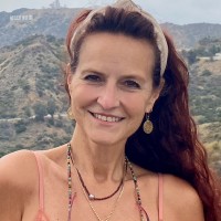 Kimberly Rachinski Email & Phone Number