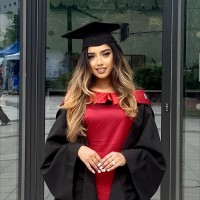 Gul Naz Email