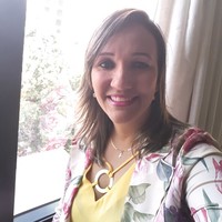 Hellen Cavalcante Email