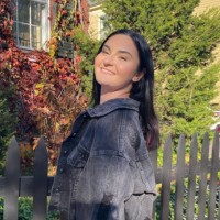 Barton Associates Inc. Employee Julia Webster's profile photo