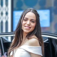Bianca Menezes Email