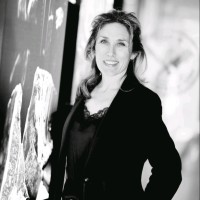 Corinne van de Ven Email