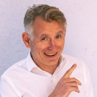 changeable Employee Serge 莫尚丹's profile photo