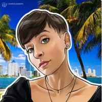 Books & Books Employee Alyssa Johanna Expósito's profile photo