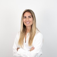 Claudia Moya Casaus Email