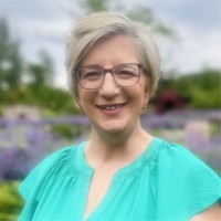 Deanna Martin Email & Phone Number