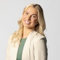 Sweat and Tonic Employee Helena Ziemer's profile photo