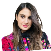 Livia Caravello Email