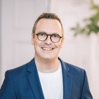 Mischa Doering Email