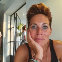 Mandy van Dijk Email