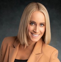 Kari Seefeldt Email & Phone Number