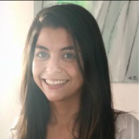 Amina Mostefaoui Email