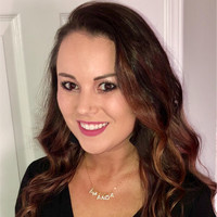 Adkom Employee Amanda Myracle's profile photo