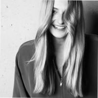 Lisa Ingildeeva Email