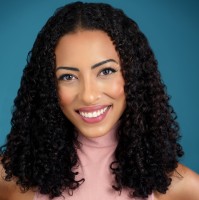 Alyssa Muñoz Email