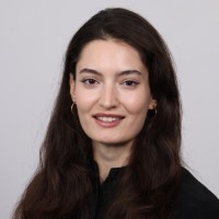 Alina-Roberta Guzu Email