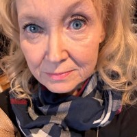 Sari Simontaival Email