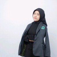 Botika Employee Atik Chasanah's profile photo