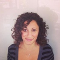 Julie Islas's profile photo