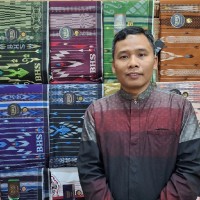 Yahya Nur Email & Phone Number